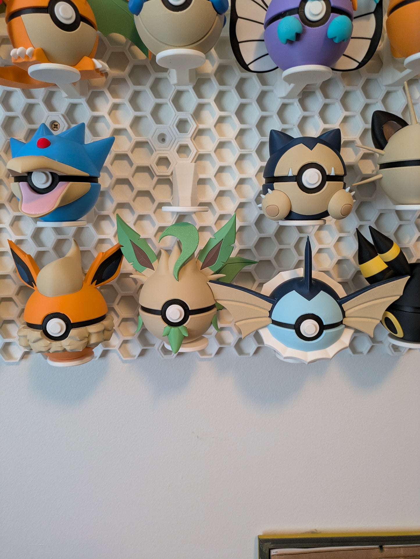 Pokemon-themed Pokeballs | Fan-made