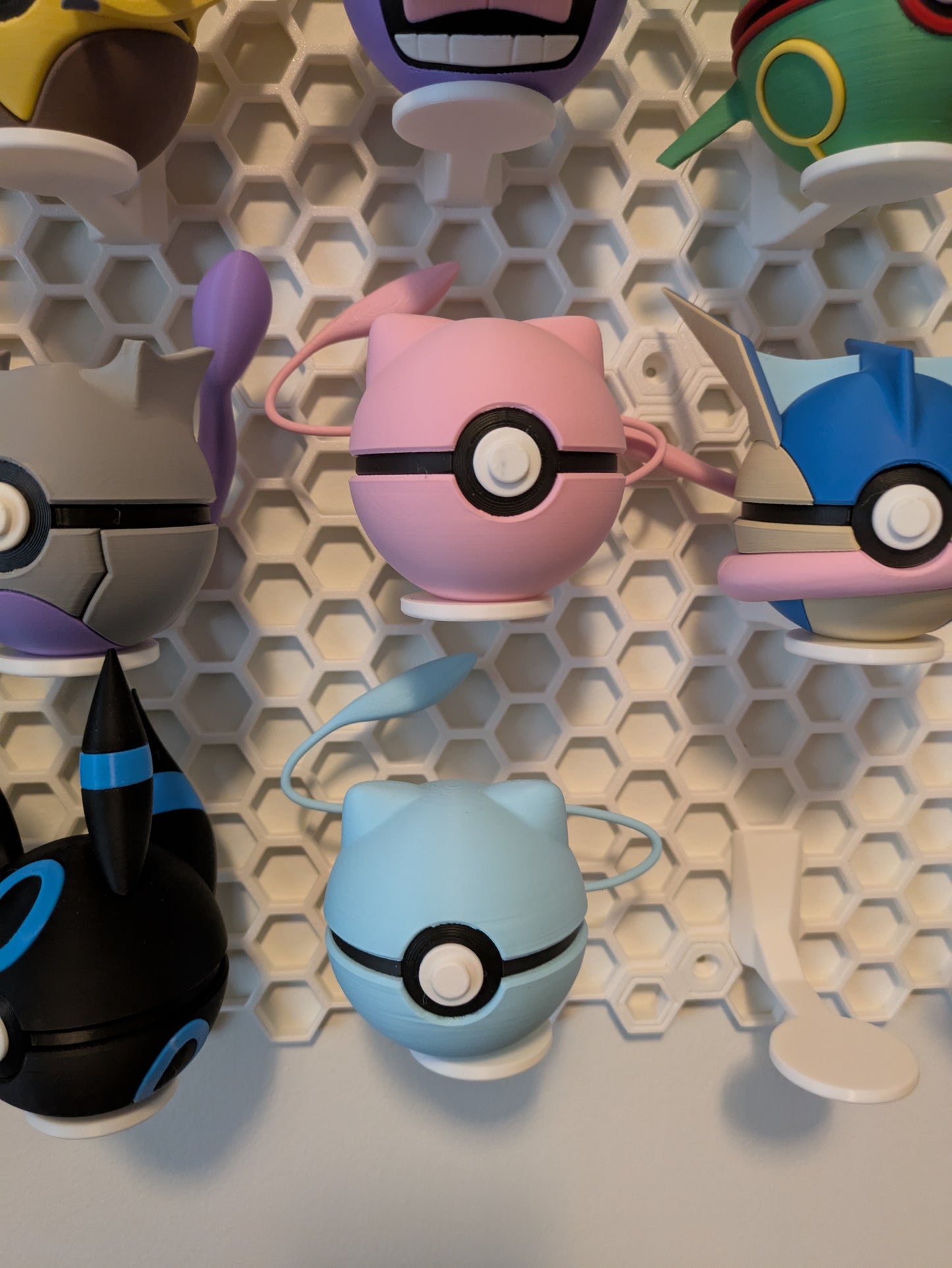 Pokemon-themed Pokeballs | Fan-made